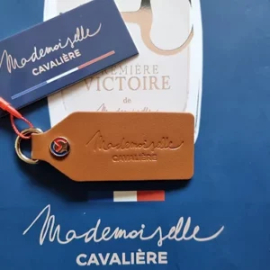 Porte clef Mademoiselle Cavalière cuir naturel